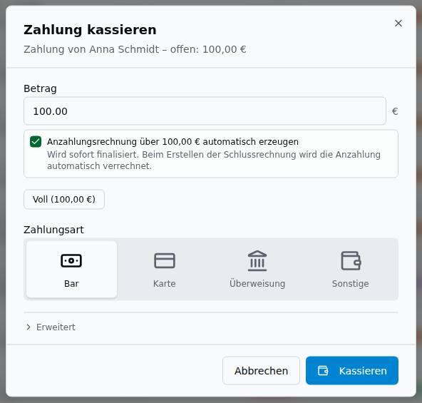 Zahlungsdialog „Zahlung kassieren" mit Betragsfeld, Anzahlungsrechnung-Checkbox, Vollbetrag-Chip und Zahlungsart-Auswahl
