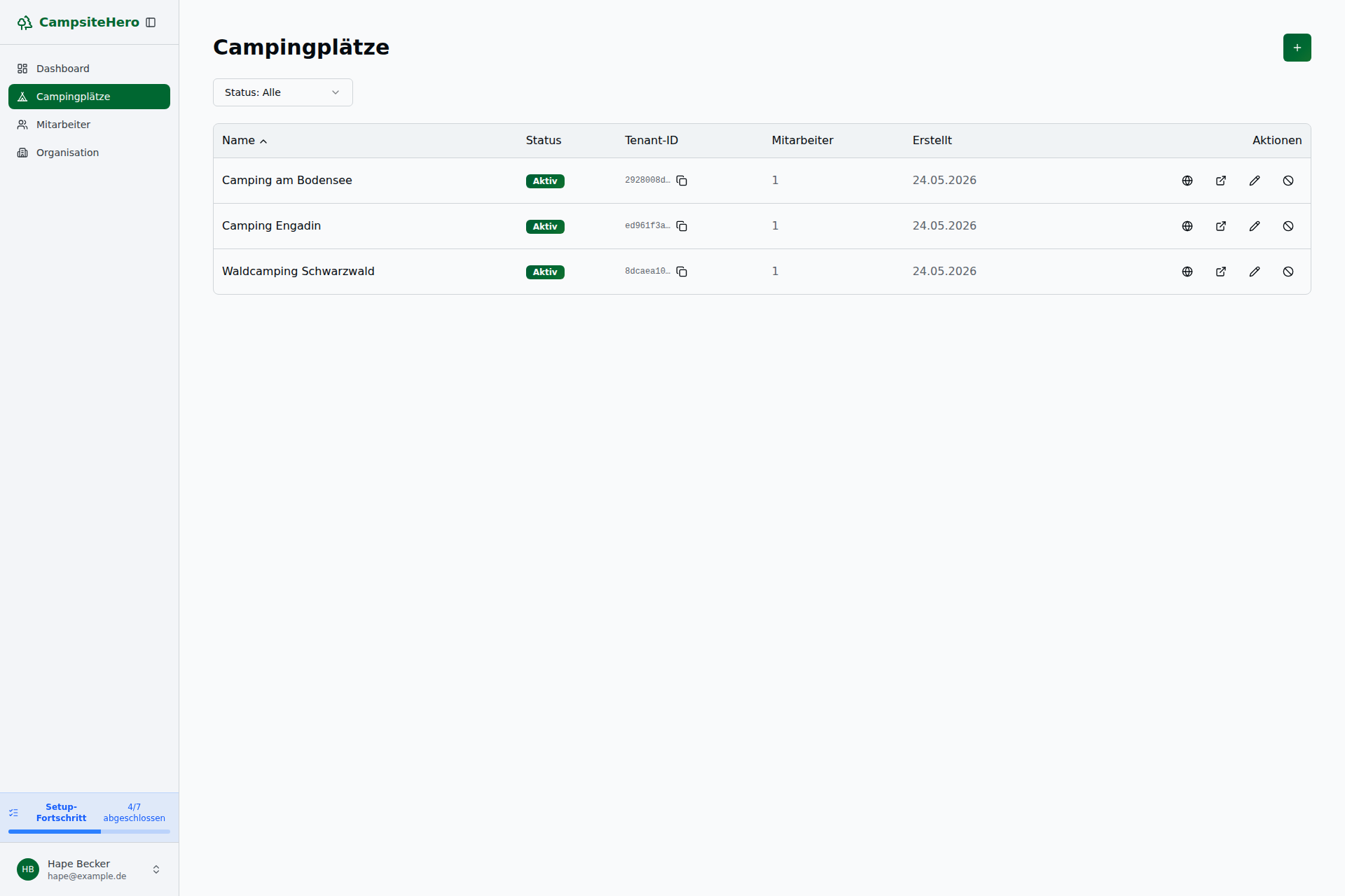 Campingplätze-Übersicht im Operator-Dashboard – Tabelle mit Name, Adresse, Status-Badge, Mitarbeiterzahl und Aktionsspalte